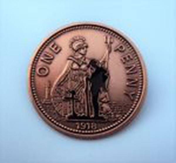 WWI Remembrance Soldier Penny Pin Badge